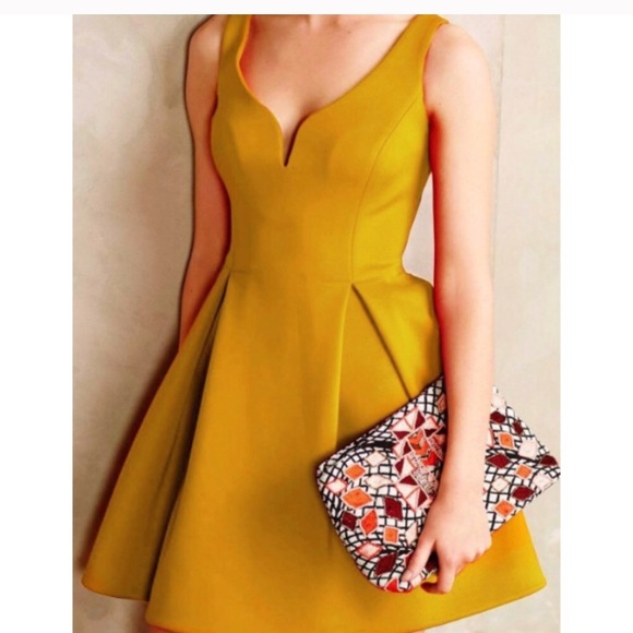 Red cupshe dress SOLD - Picture 2 of 5